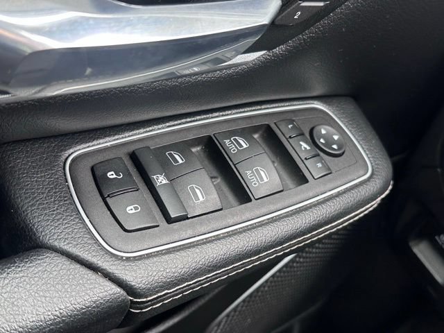 Used 2023 RAM 1500 Laramie AWD/4WD image 16