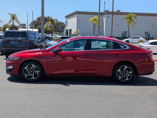 Used 2022 Chevrolet Malibu LT w/ Leather Package FWD image 8
