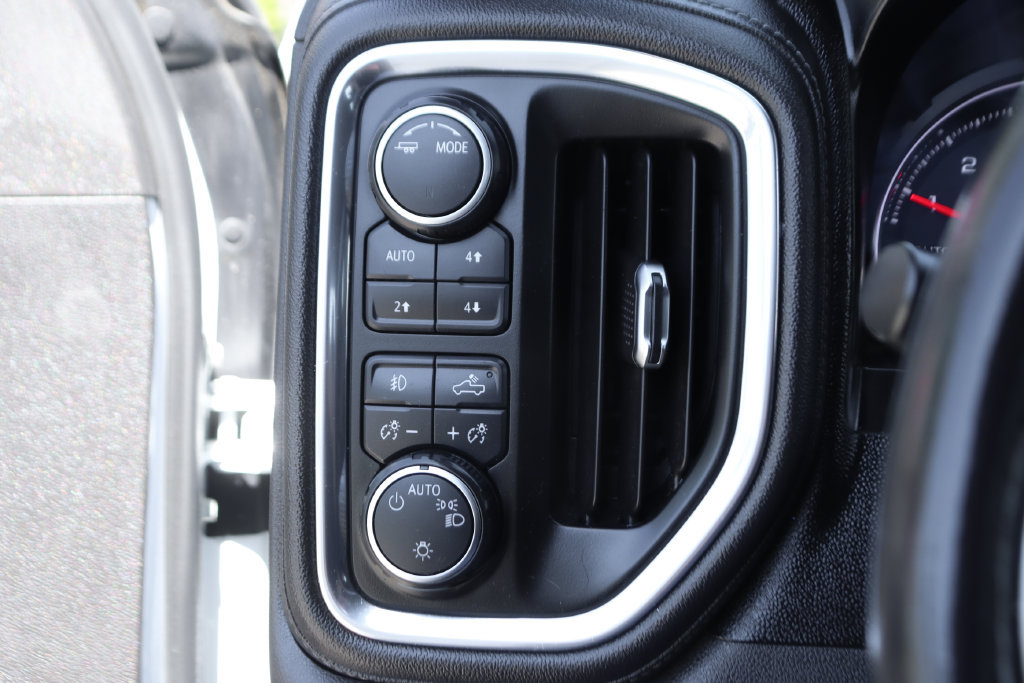 Used 2021 Chevrolet Silverado 1500 RST AWD/4WD image 20
