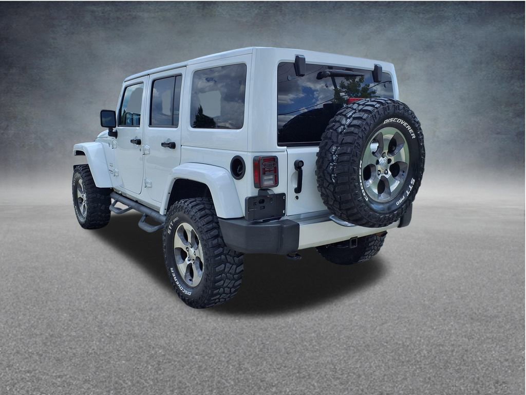Used 2016 Jeep Wrangler Unlimited Sahara w/ Connectivity Group AWD/4WD image 6
