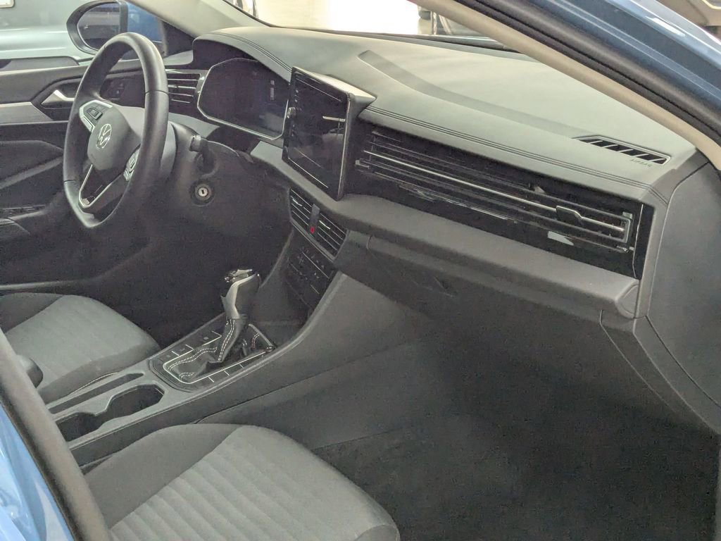 Used 2025 Volkswagen Jetta S image 29