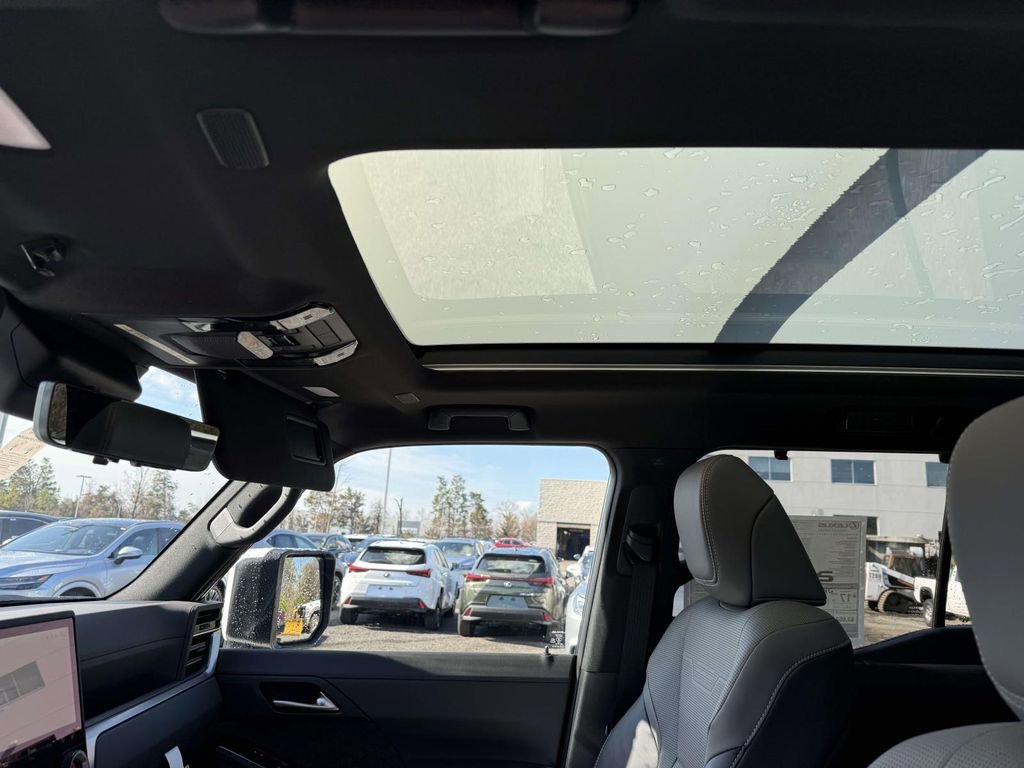 New 2026 Lexus GX 550 Luxury+ image 16