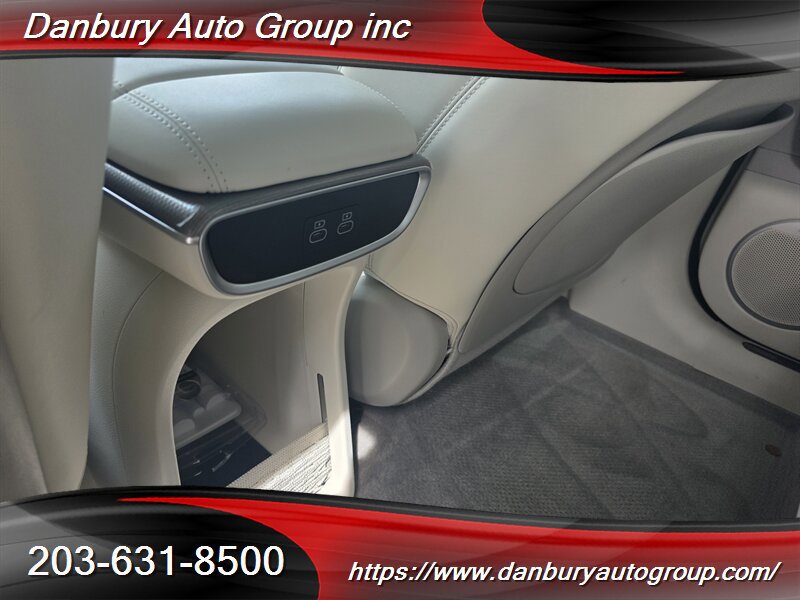 Used 2024 Genesis GV60 Performance AWD/4WD image 7