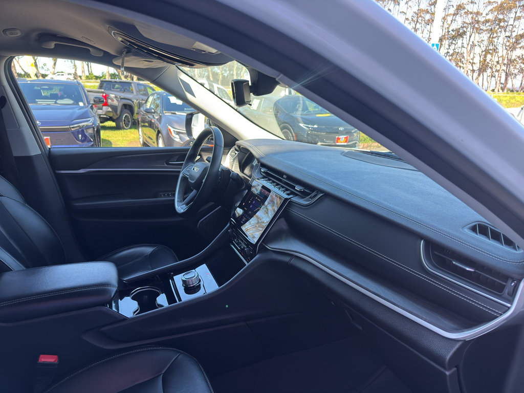 Used 2021 Jeep Grand Cherokee L Limited RWD image 16