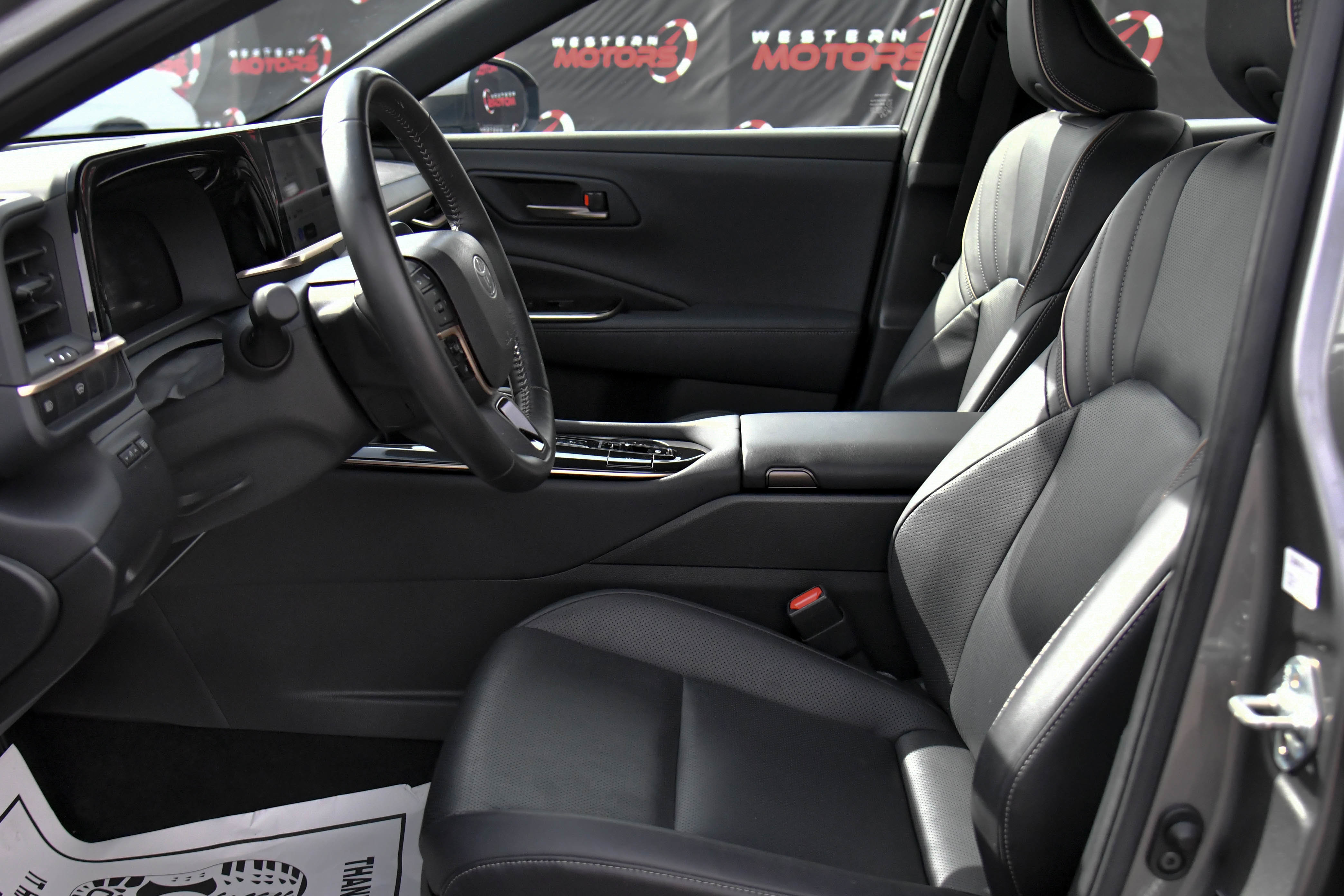 Used 2025 Toyota Crown image 18