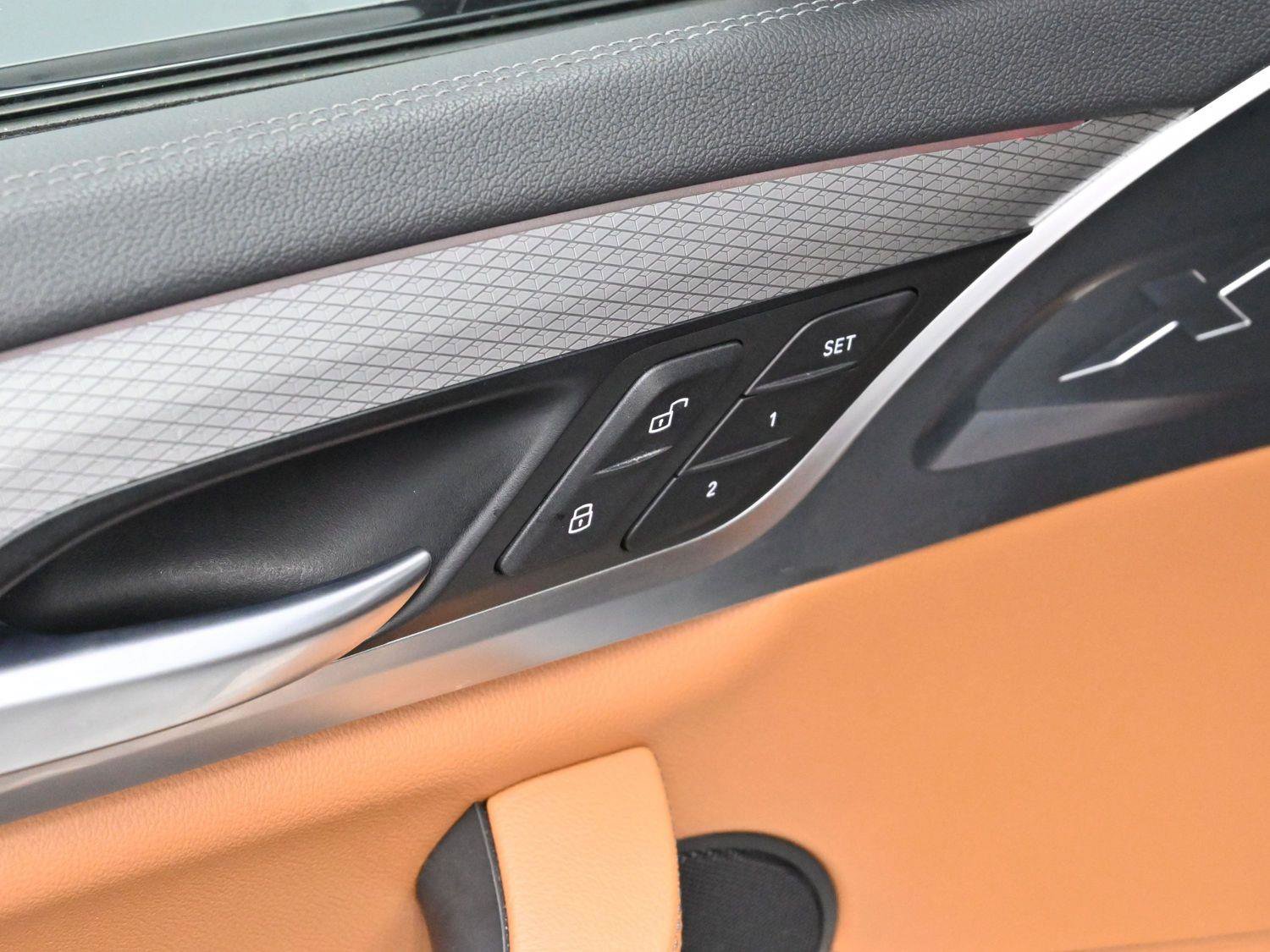 Used 2018 BMW X3 M40i image 10