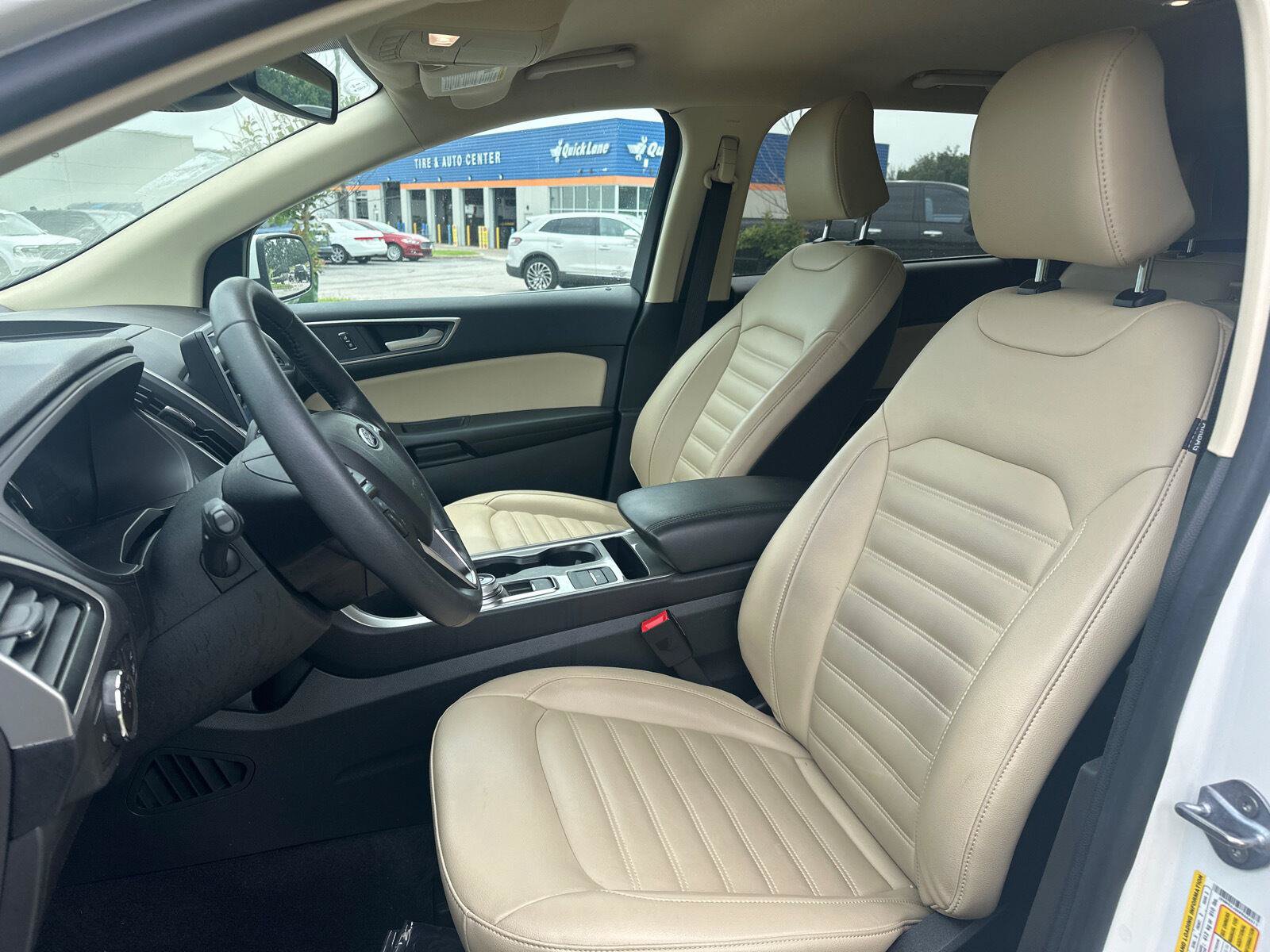Used 2023 Ford Edge SEL w/ Convenience Package AWD/4WD image 3