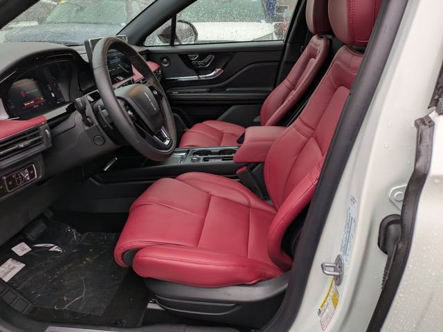 New 2025 Lincoln Corsair Reserve w/ Equipment Group 202A image 19