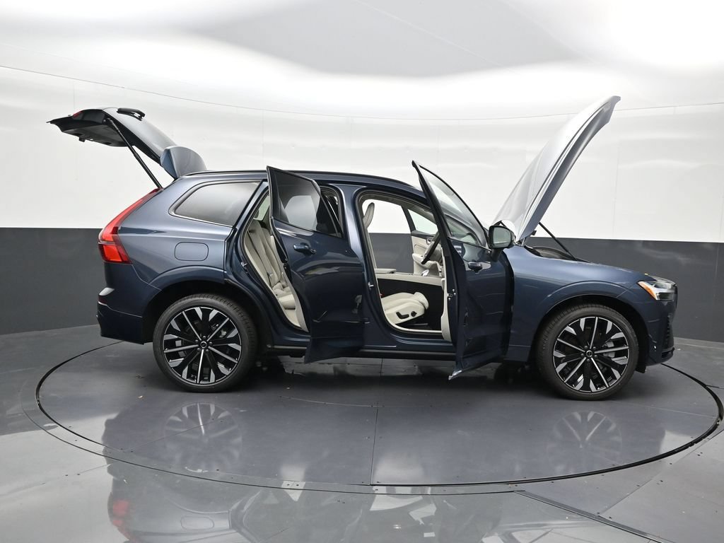 New 2026 Volvo XC60 T8 Ultra w/ Protection Package Premier AWD/4WD image 30