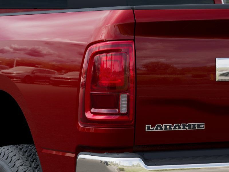 New 2026 RAM 2500 Laramie AWD/4WD image 9