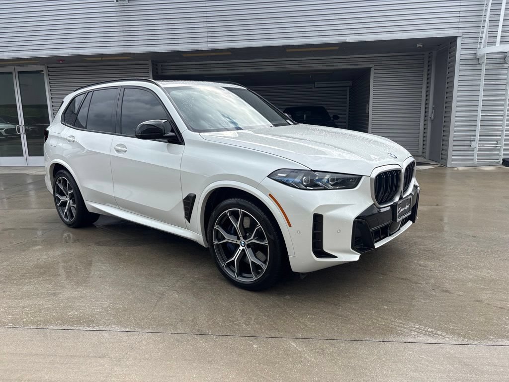 Used 2026 BMW X5 M60i AWD/4WD image 3