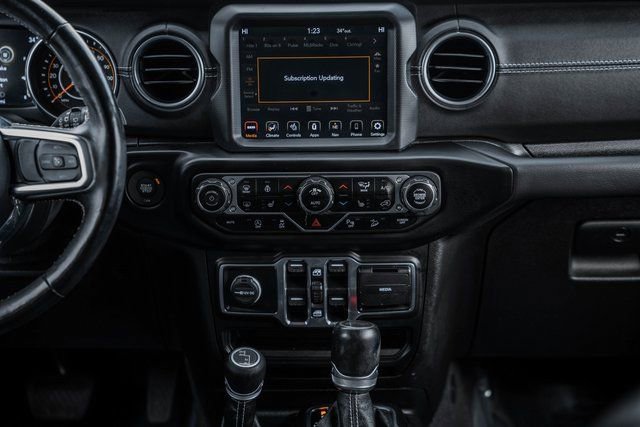 Used 2020 Jeep Wrangler Unlimited Sahara image 21