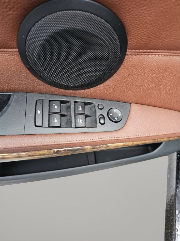 Used 2006 BMW 325xi Sedan image 26