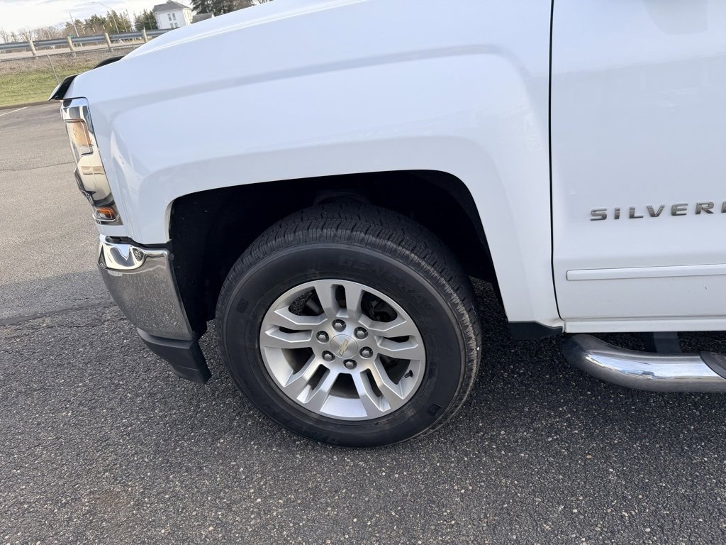 Used 2018 Chevrolet Silverado 1500 LT w/ All Star Edition image 12