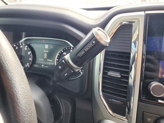 Used 2020 Nissan Titan SL w/ Moonroof Package image 35