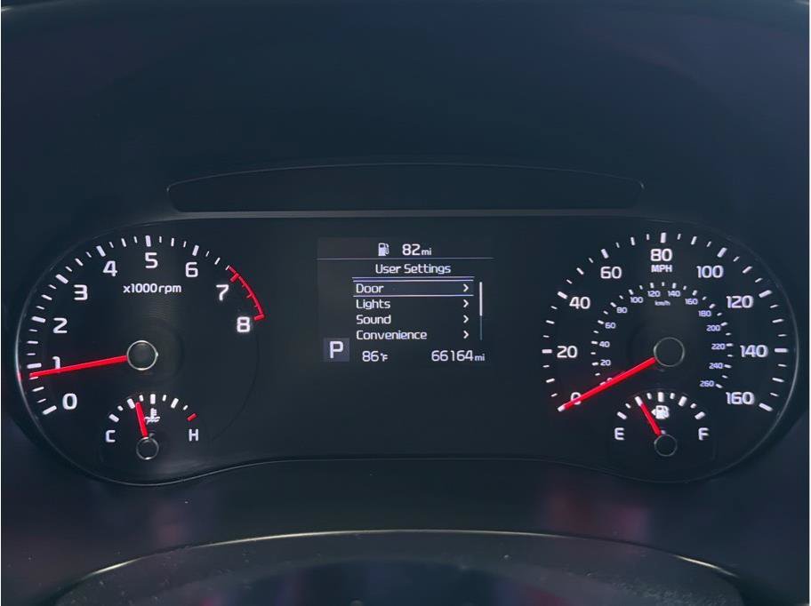 Used 2020 Kia Soul LX FWD image 16
