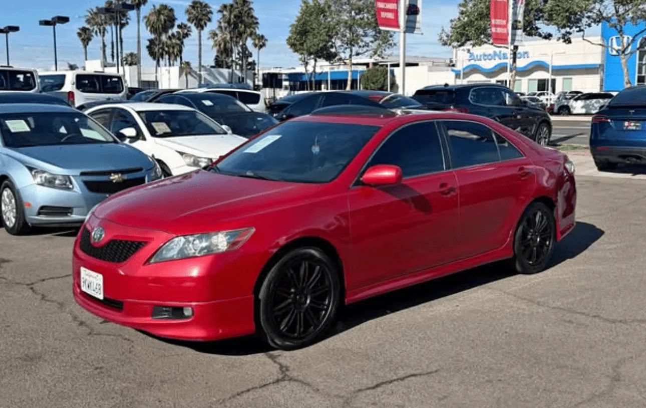 Used 2008 Toyota Camry SE FWD image 3