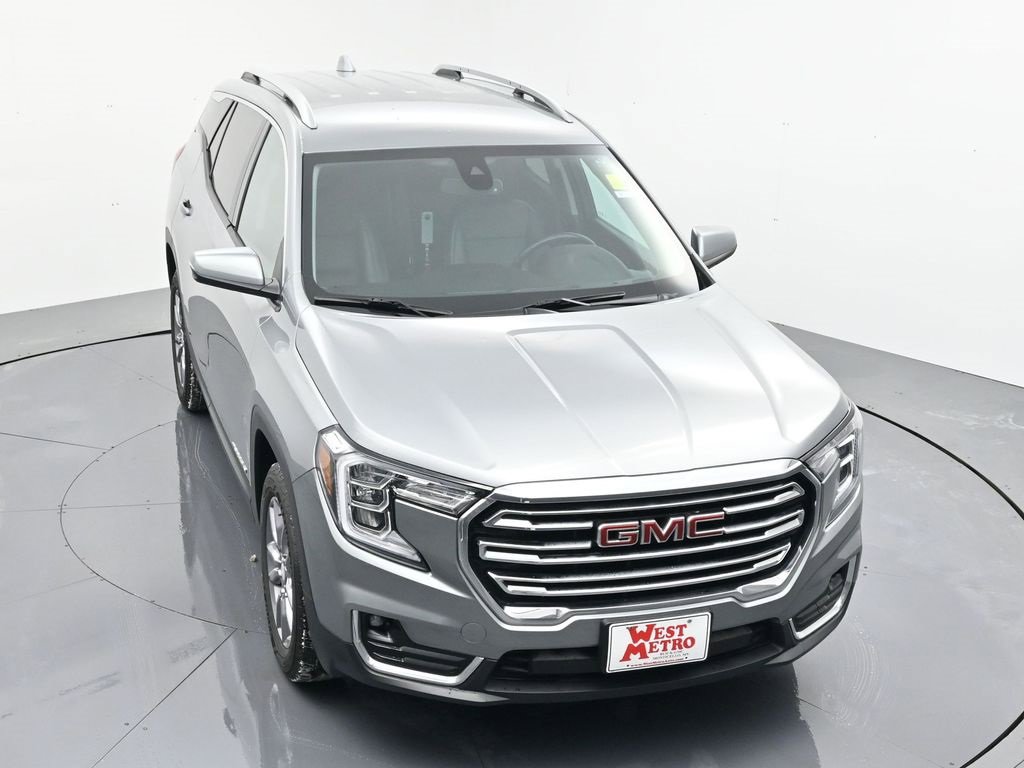 Certified 2023 GMC Terrain SLT image 4