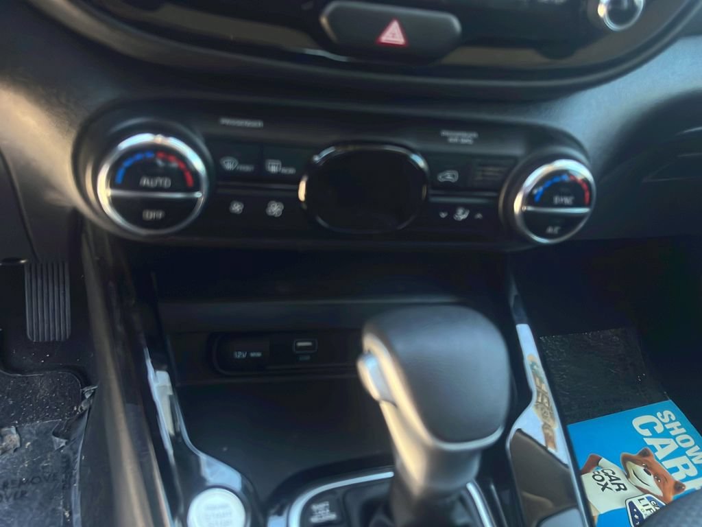 Used 2023 Kia Soul S FWD image 21