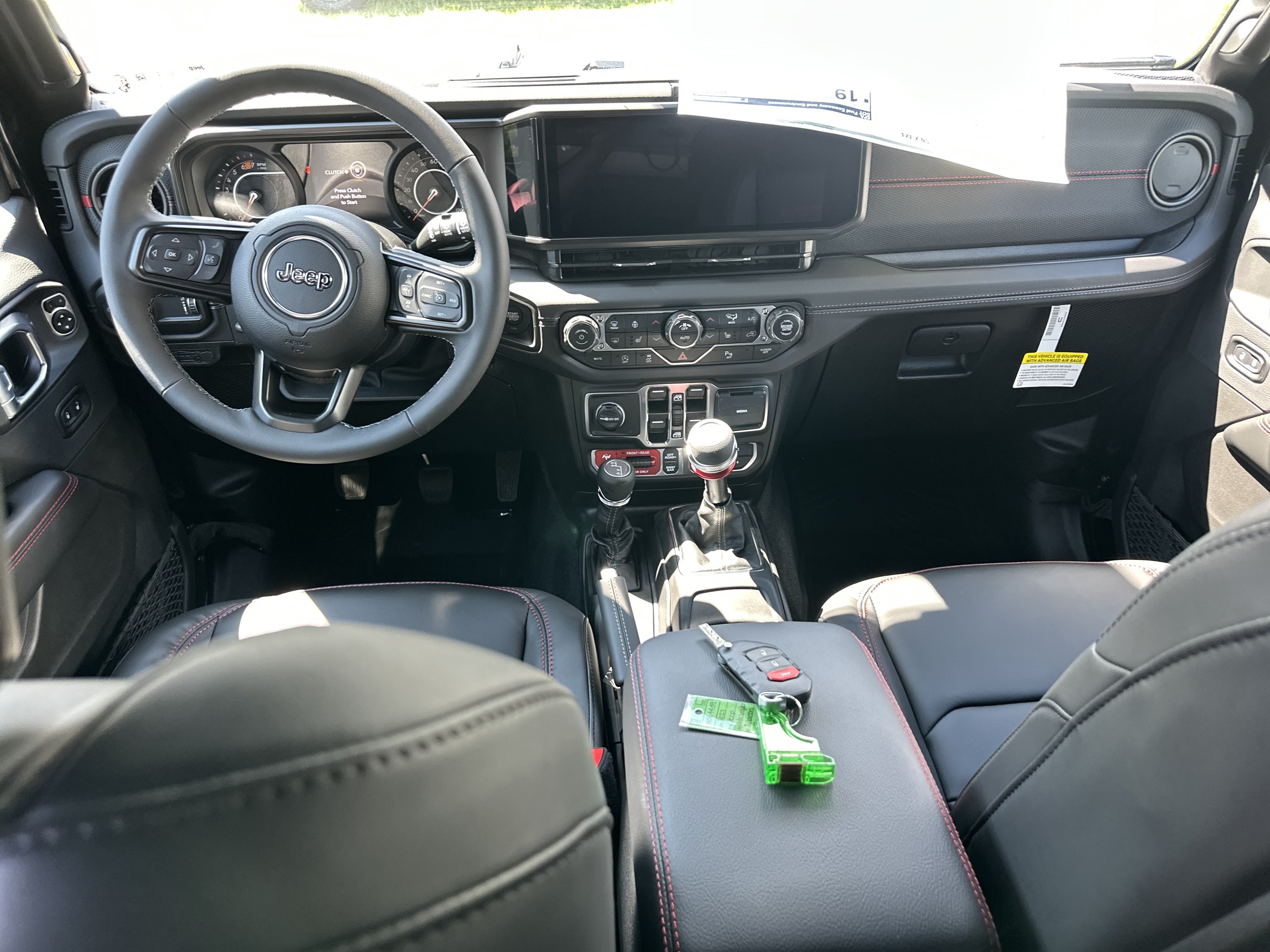 New 2027 Jeep Wrangler Unlimited Rubicon AWD/4WD image 32