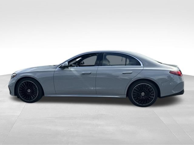 Used 2026 Mercedes-Benz E 350 4MATIC Sedan image 3