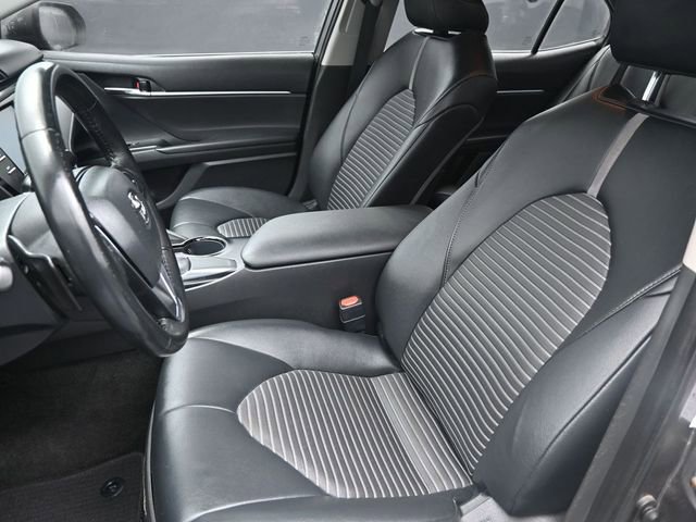 Used 2020 Toyota Camry SE image 19