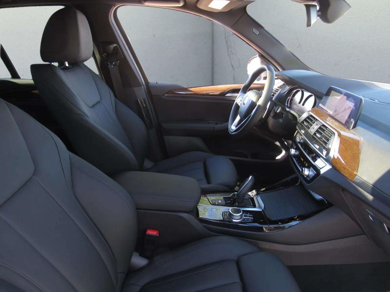 Used 2021 BMW X3 sDrive30i w/ Convenience Package RWD image 9