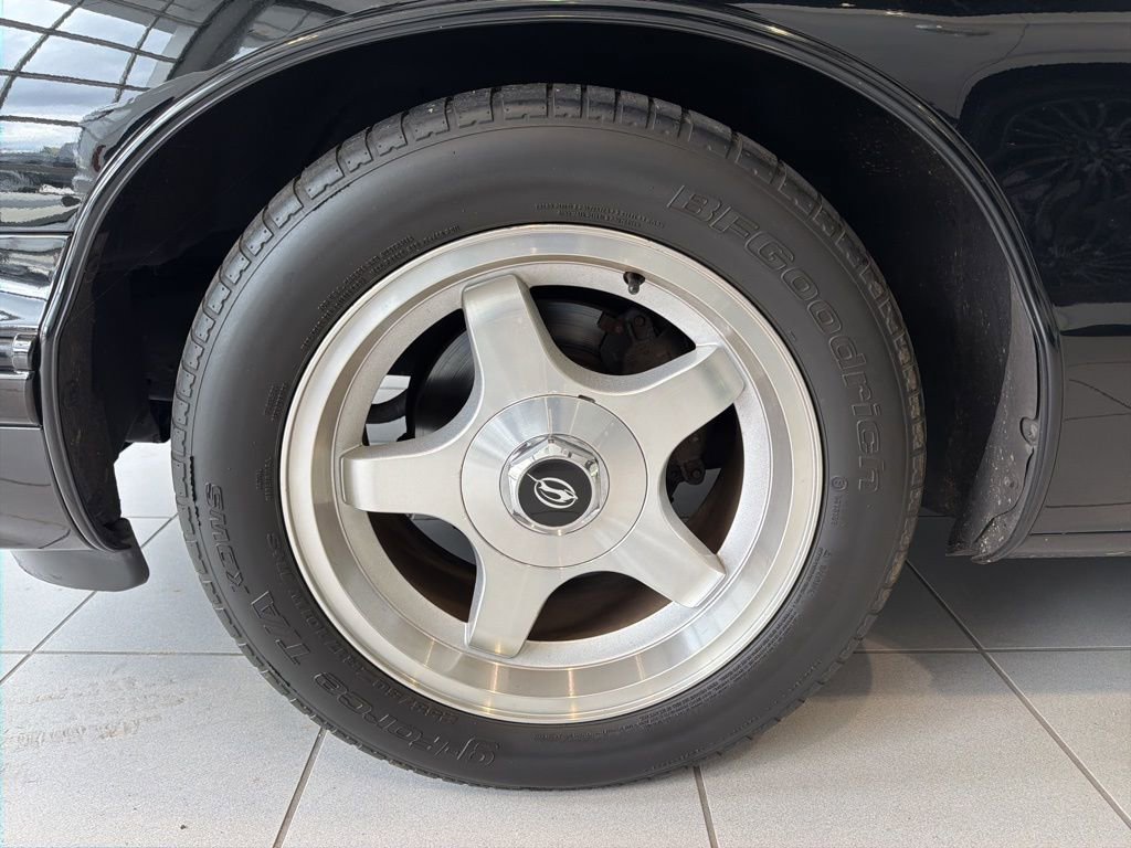Used 1996 Chevrolet Impala SS RWD image 18