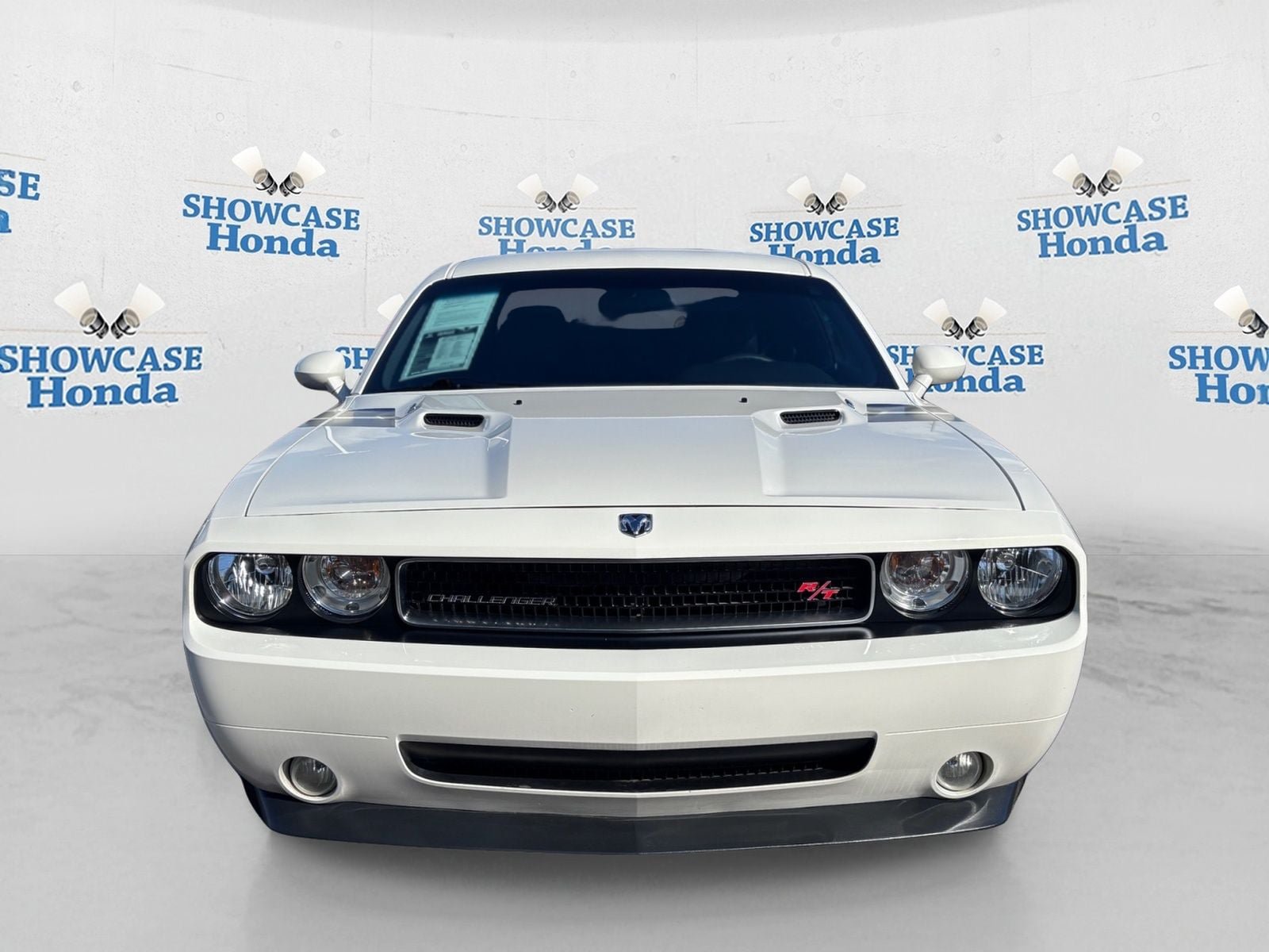 Used 2009 Dodge Challenger R/T RWD image 6