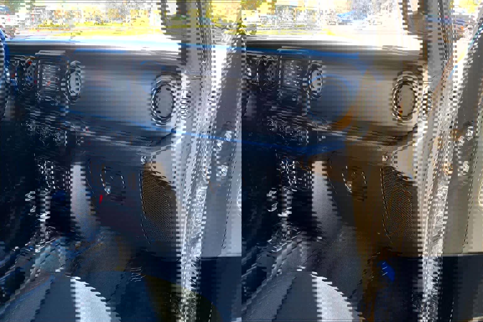 Used 2020 Jeep Gladiator Sport w/ Quick Order Package 24S image 17