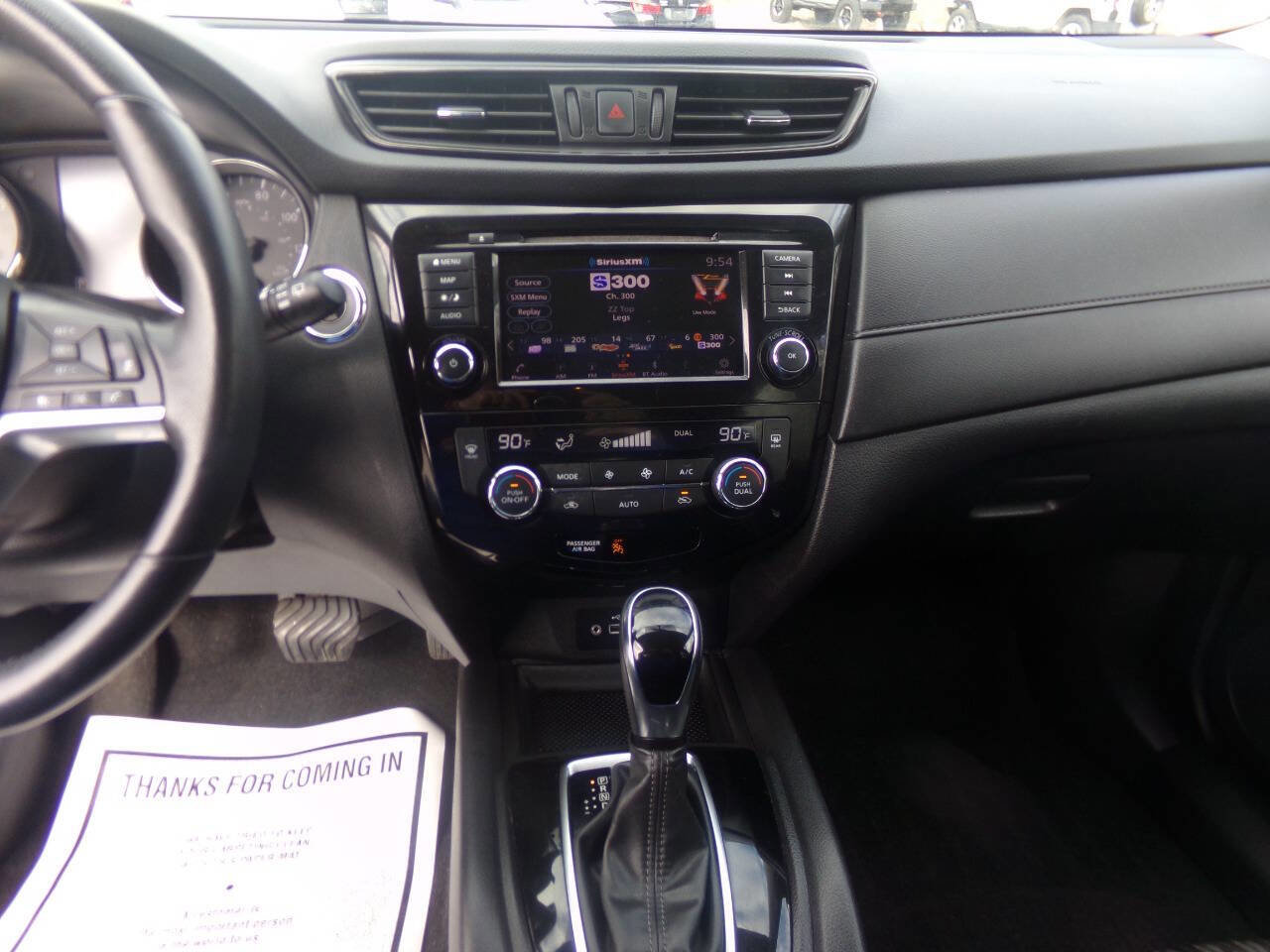 Used 2018 Nissan Rogue SV w/ Premium Package AWD/4WD image 27