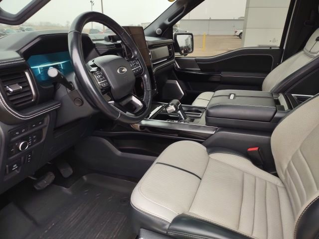 Used 2022 Ford F150 Lightning Platinum image 13