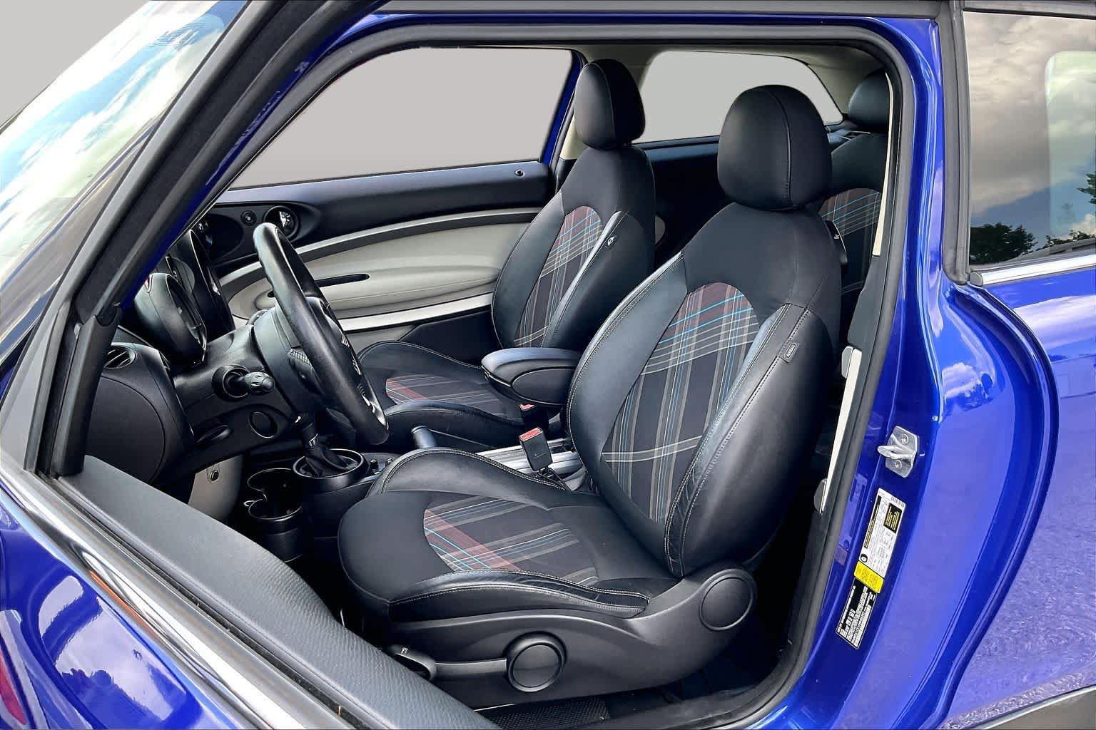 Used 2015 MINI Cooper Paceman FWD image 8