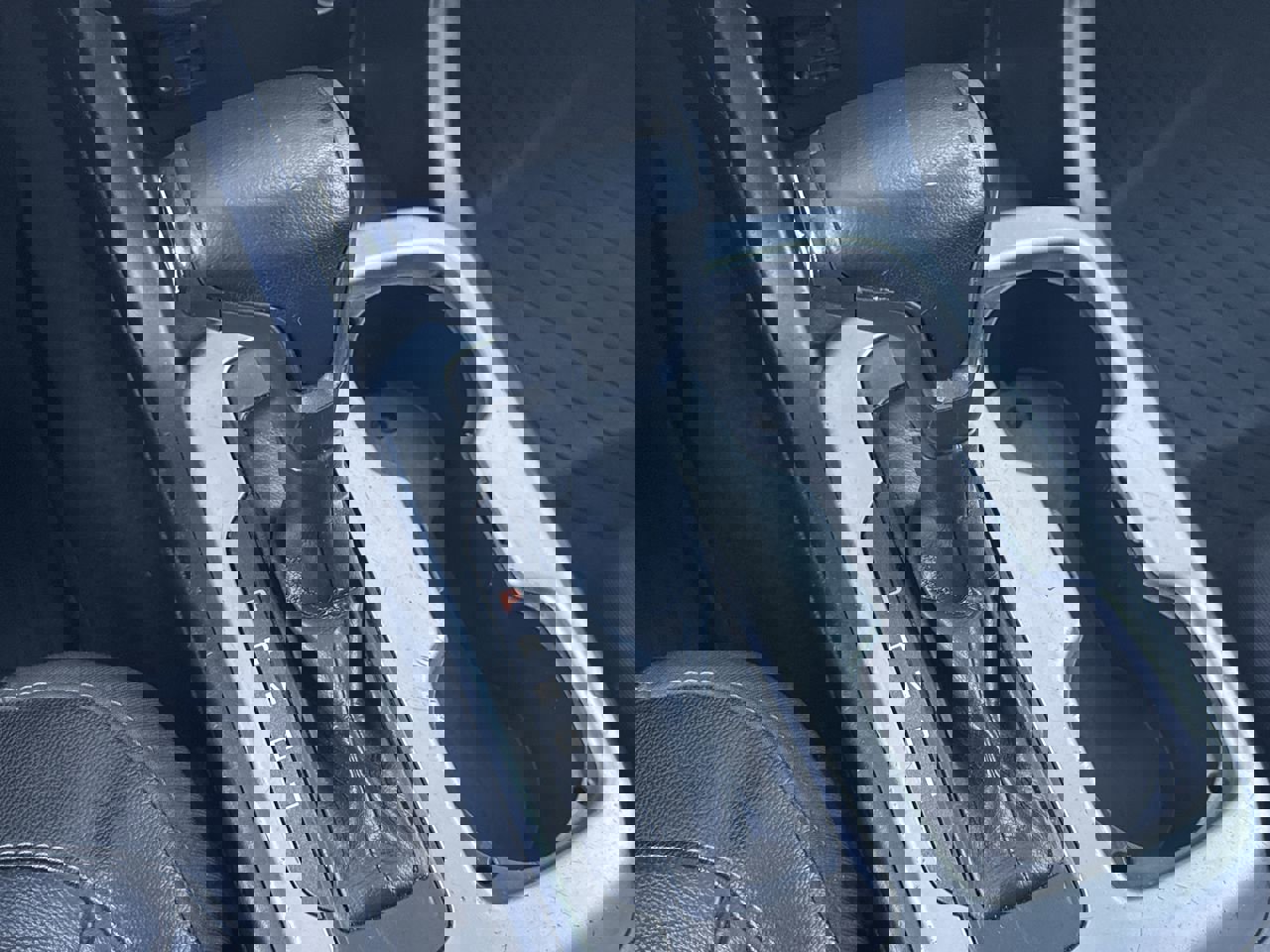 Used 2021 Chevrolet Colorado ZR2 w/ Colorado ZR2 Bison Edition image 14