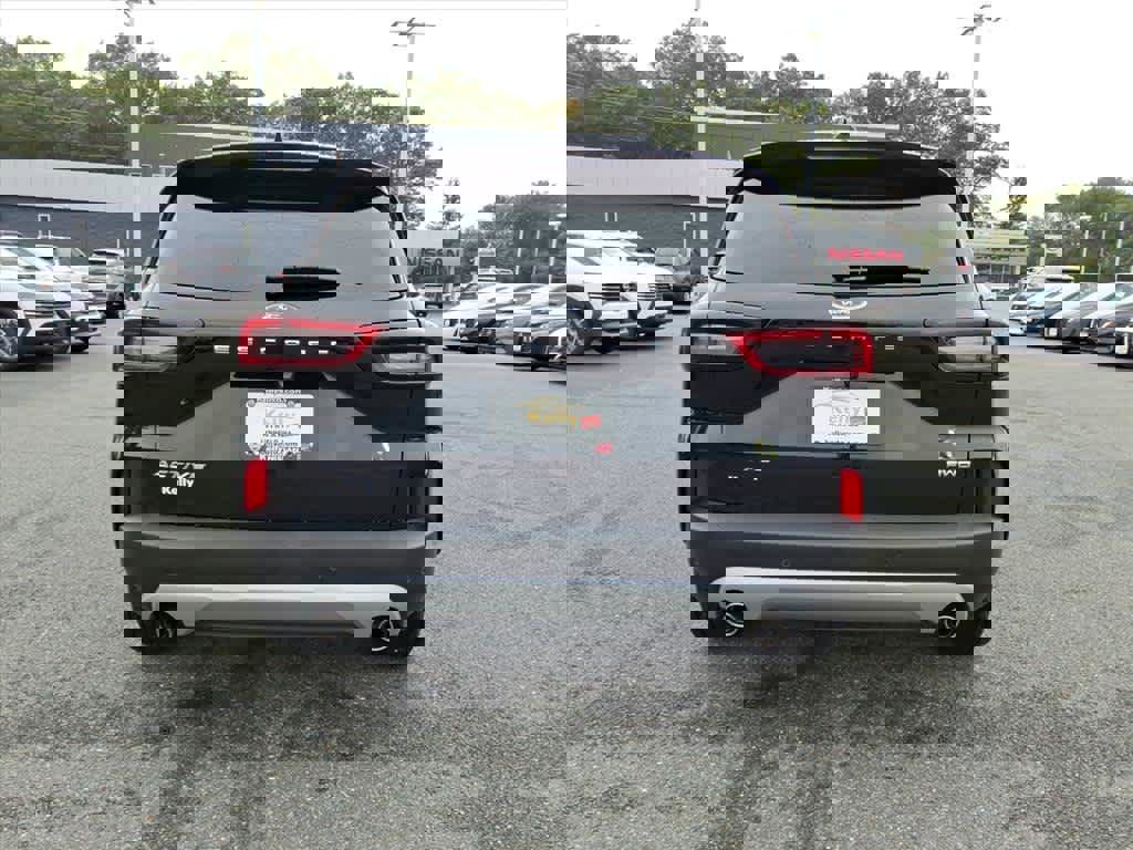 Used 2025 Ford Escape Active w/ Active Premium Tech Pack image 6