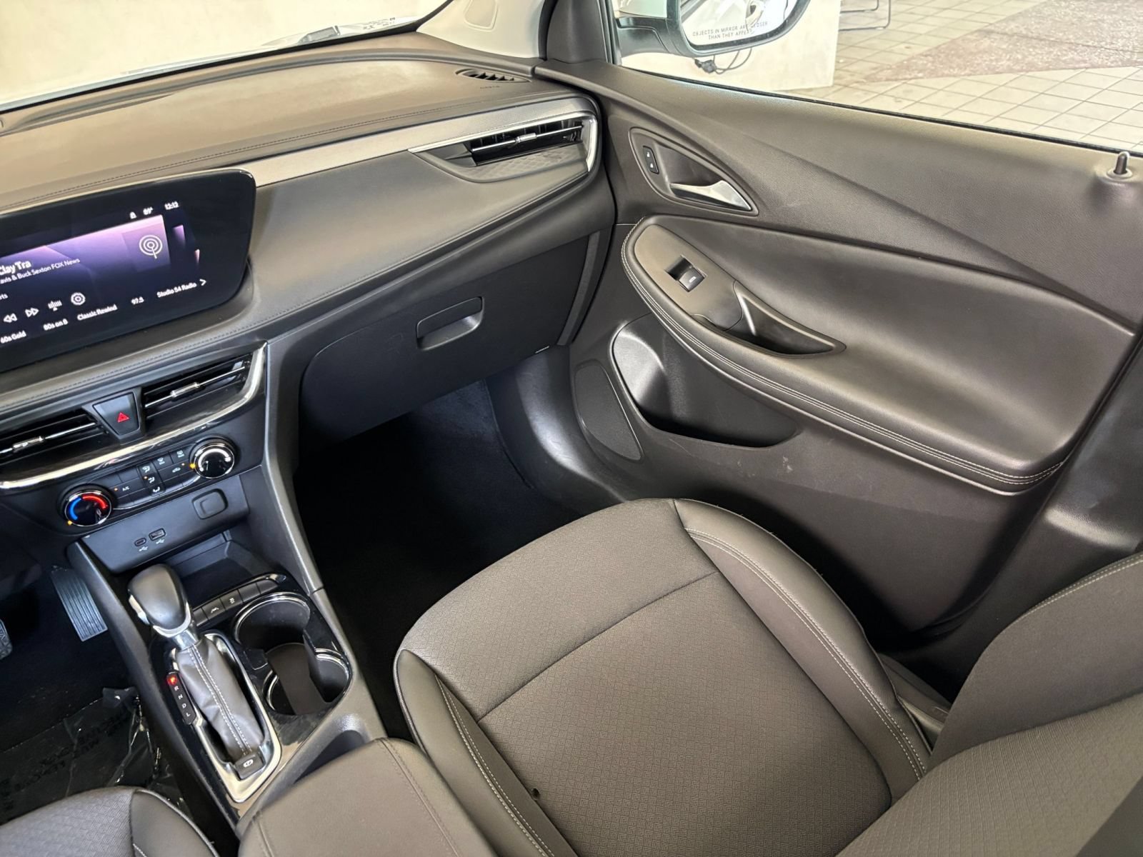 Used 2025 Buick Encore GX Preferred FWD image 35
