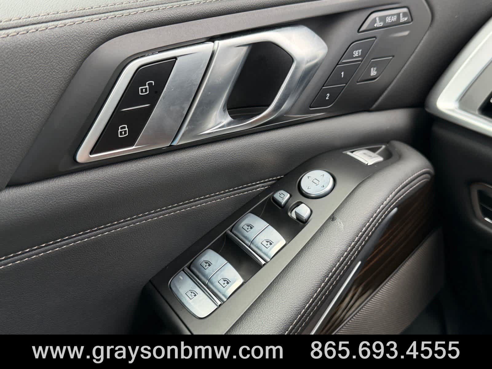 Used 2023 BMW X7 xDrive40i w/ Dynamic Handling Package AWD/4WD image 26