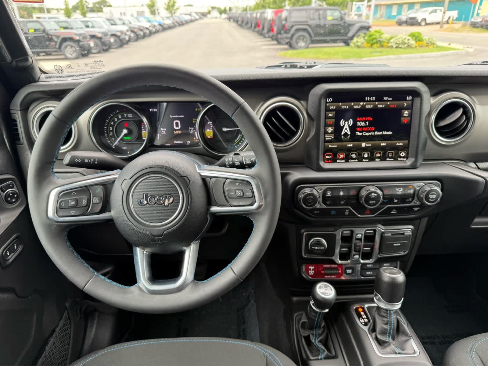 Used 2023 Jeep Wrangler Unlimited Rubicon 4xe w/ Cold Weather Group AWD/4WD image 14