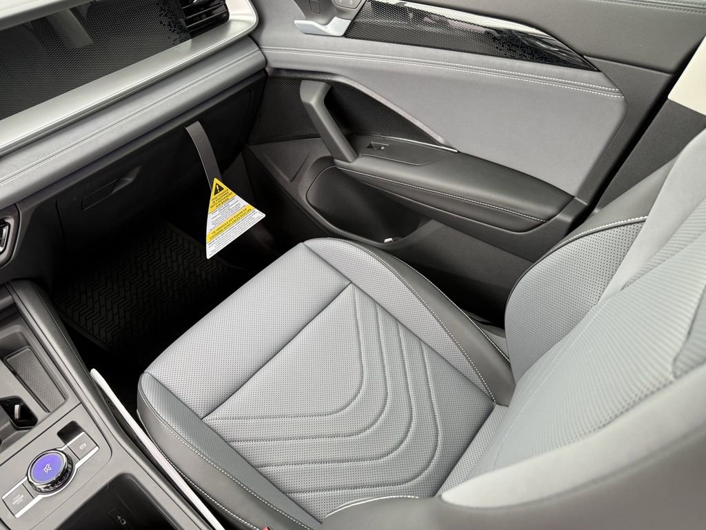 New 2026 Volkswagen Tiguan SE image 27