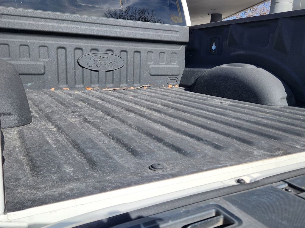 Used 2023 Ford F150 Lightning Platinum image 18