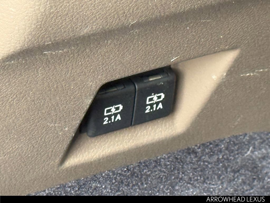 Used 2022 Lexus GX 460 Premium w/ Premium Package image 32