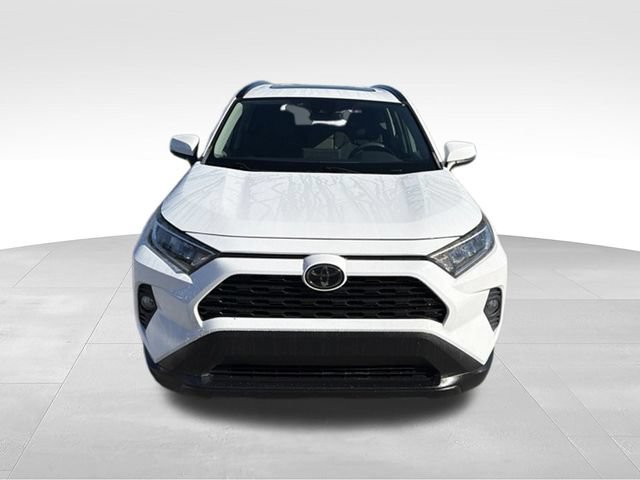 Used 2020 Toyota RAV4 XLE w/ Convenience Package FWD image 8