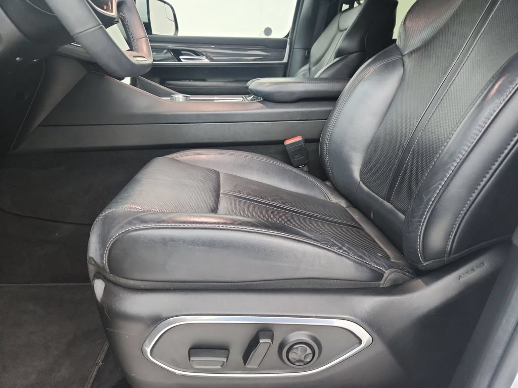Certified 2022 Jeep Wagoneer Series II AWD/4WD image 22