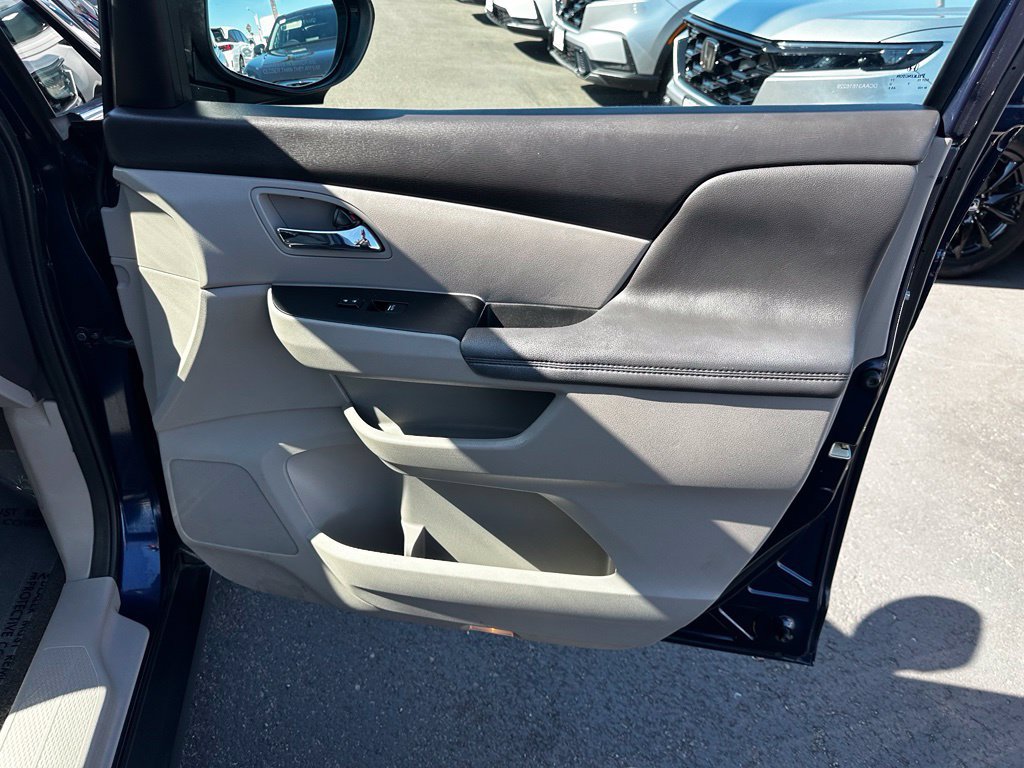 Used 2016 Honda Odyssey EX-L image 15