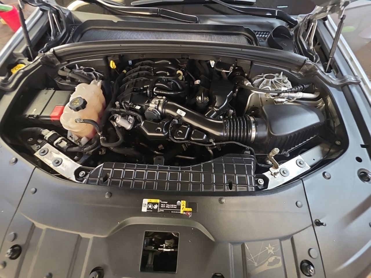 Used 2024 Jeep Grand Cherokee Altitude AWD/4WD image 9