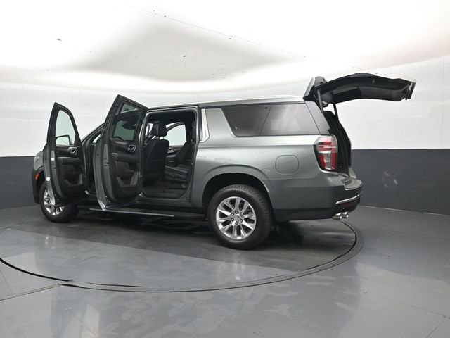 Used 2023 Chevrolet Suburban Premier AWD/4WD image 50