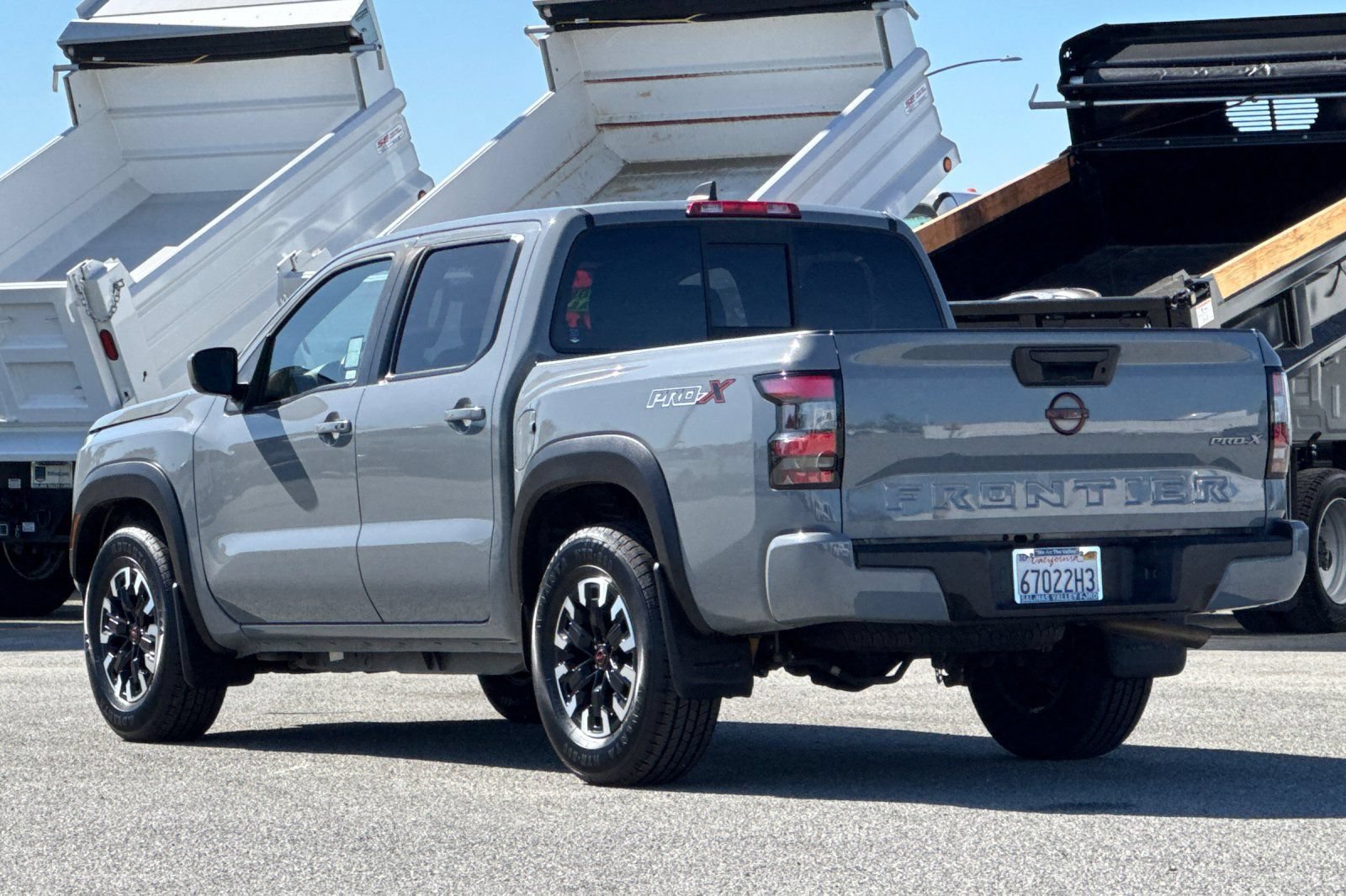 Used 2022 Nissan Frontier Pro-X RWD image 6