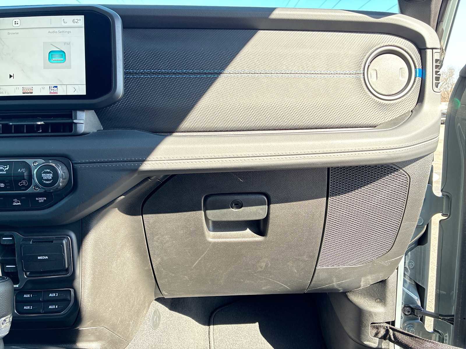 Used 2025 Jeep Wrangler Unlimited Rubicon 4xe w/ Safety Group image 28