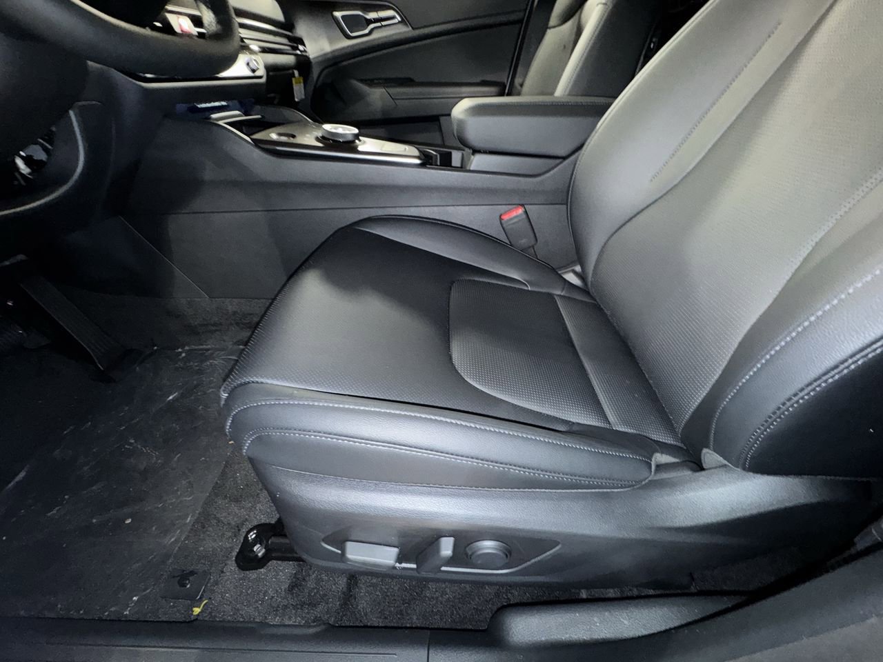 New 2026 Kia Sportage EX image 14