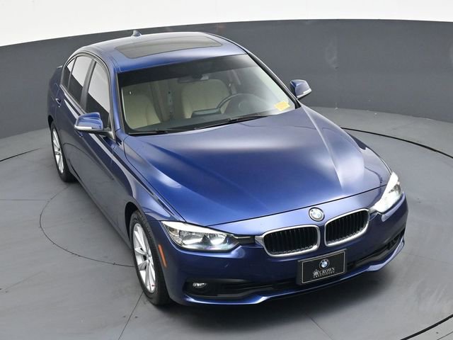 Used 2017 BMW 320i xDrive Sedan image 30